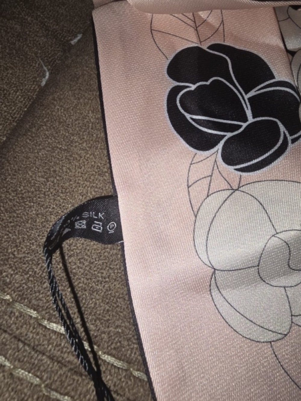 CHANEL Pink & Black Floral Silk Twilly Scarf - Picture 4 of 6